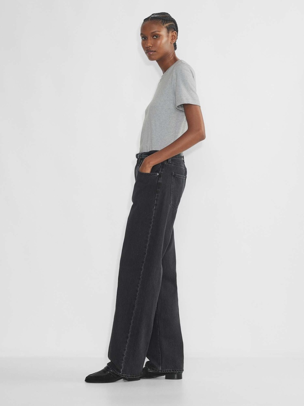 Babaton Aritzia Light Gray Function Tshirt